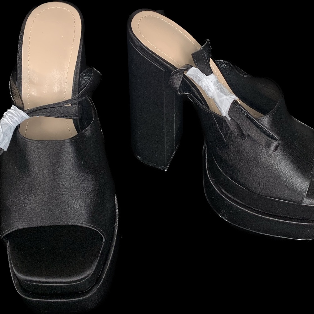 D.M  MIA  D2777  Black